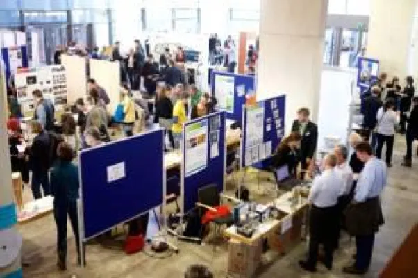 Deutsche Delegation für das Gipfeltreffen der besten Naturwissenschaftslehrer Europas steht fest Bild: Deutsche Delegation für das Gipfeltreffen der besten Naturwissenschaftslehrer Europas steht fest