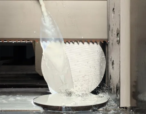 Revolutionäres Sägeband für Hochleistungs-Sägeanwendungen von WIKUS Bild: Revolutionäres Sägeband für Hochleistungs-Sägeanwendungen von WIKUS