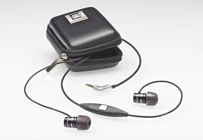 Colour Your Sound. Ultrasone In-Ear Pyco in Satin-Schwarz, Satin-Weiß und Ultra-Orange Bild: Colour Your Sound. Ultrasone In-Ear Pyco in Satin-Schwarz, Satin-Weiß und Ultra-Orange