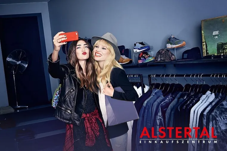 Fashion Days mit Shopping-Beratung und Influencer Corner im Alstertal-Einkaufszentrum Hamburg Bild: Fashion Days mit Shopping-Beratung und Influencer Corner im Alstertal-Einkaufszentrum Hamburg