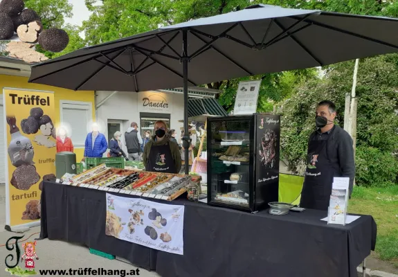 Jedes Wochenende Trüffel Marktstand am Südbahnhofmarkt und Hauptplatz in Linz! Bild: Jedes Wochenende Trüffel Marktstand am Südbahnhofmarkt und Hauptplatz in Linz!
