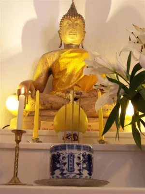 Bild: Buddhistische Taufe auf dem Freisinger Domberg