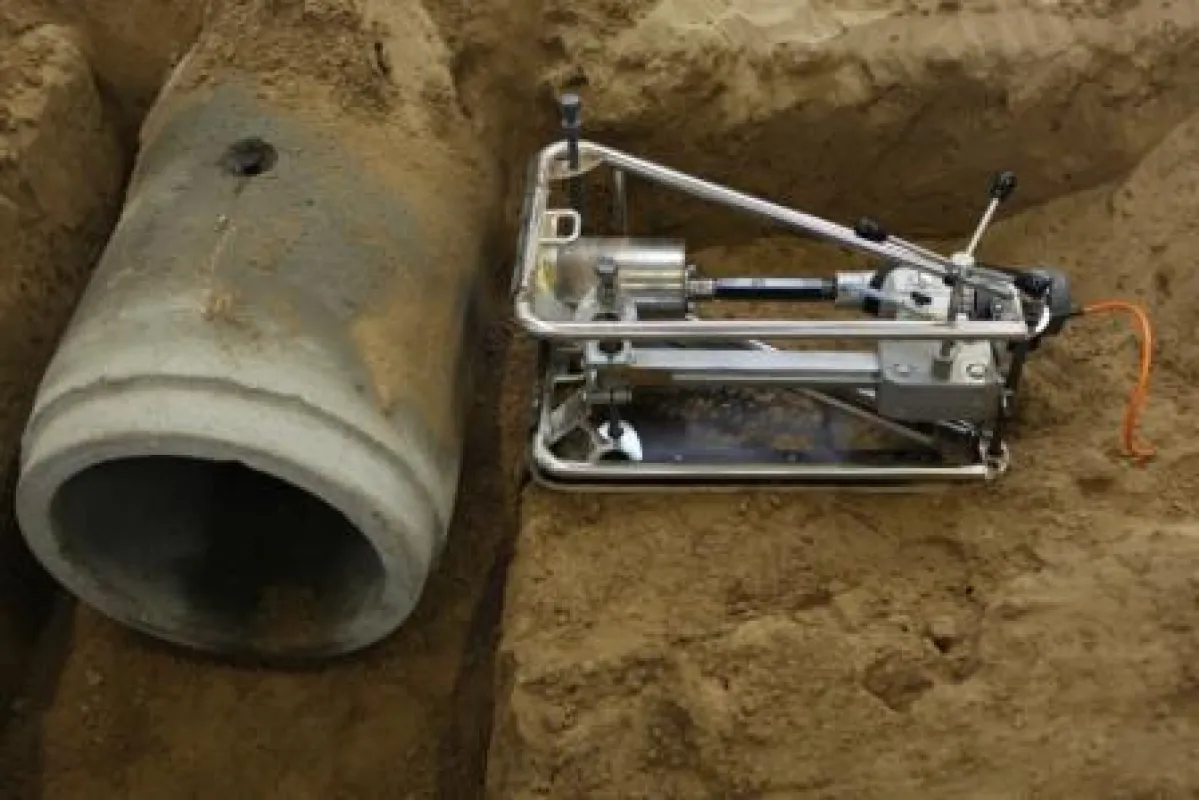 Kernbohrer DD300 mit Erdnägelbefestigung