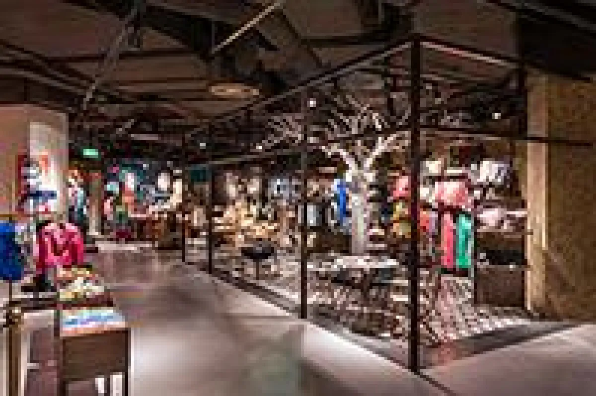 Aktueller Ladenbau der REAL-Group: Fashion Multilabelstore Zapata in Augsburg