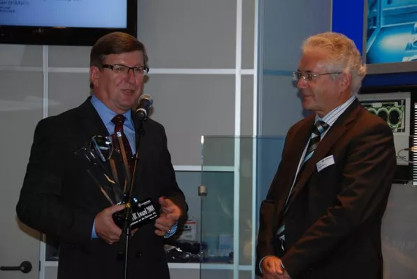 Bild: VITRONIC verleiht den VINTEC Award 2008 an die Daimler AG