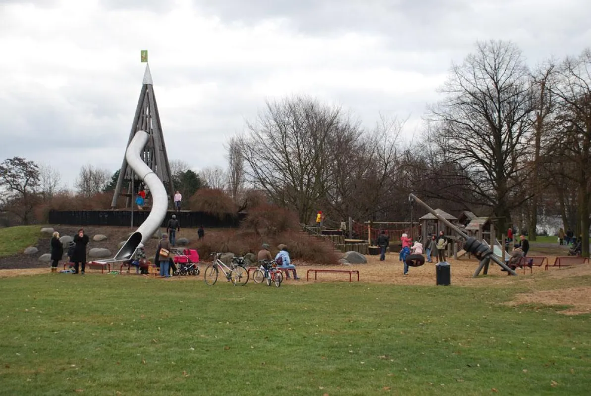 Spielplatz im Rheinpark in Köln