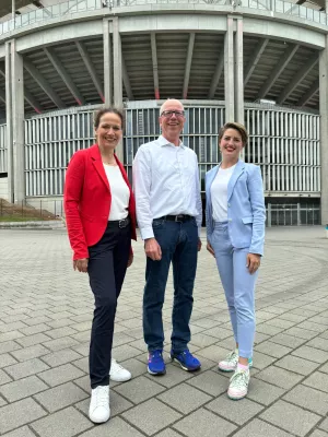 Bild: Frankfurter Unternehmen leistet Beitrag zum „Heimspiel für Menschenrechte“ abseits des Rasens bei EURO 2024