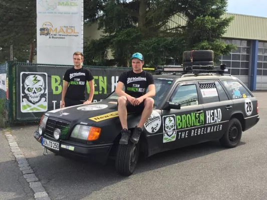 Bild: 20 Länder - 7500 Kilometer - 2 Rebellen - 1 guter Zweck