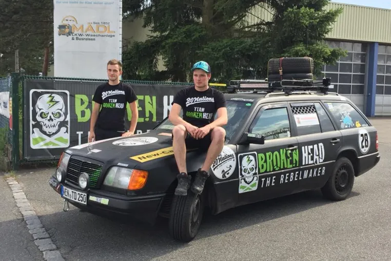 20 Länder - 7500 Kilometer - 2 Rebellen - 1 guter Zweck Bild: 20 Länder - 7500 Kilometer - 2 Rebellen - 1 guter Zweck