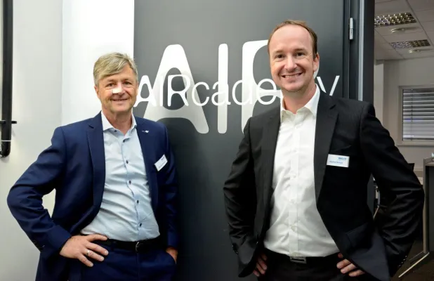 Bild: Neueröffnung der „AIRcademy“ Schulungsräume bei Lüftungsspezialist VALLOX am Ammersee