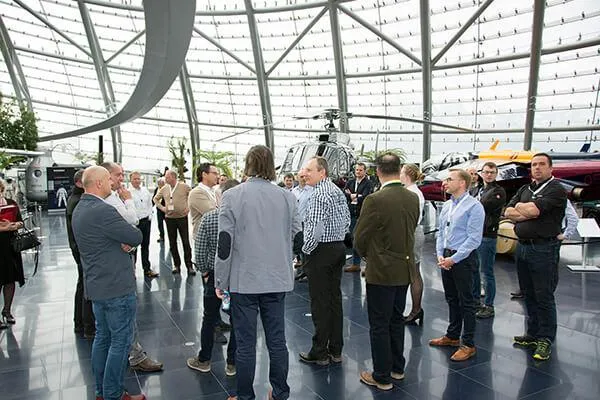 Beste Aussichten für Vertriebspartner – Rückblick YellowFox Partner-Roadshow 2017 Bild: Beste Aussichten für Vertriebspartner – Rückblick YellowFox Partner-Roadshow 2017