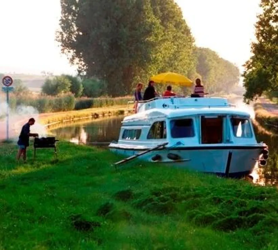 Le Boat: Männerfreuden an Bord und an Land