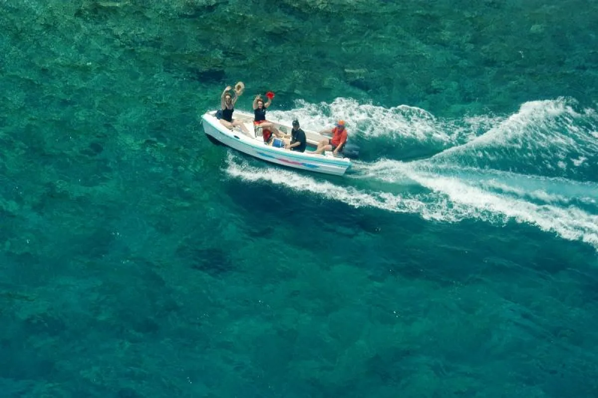 Wie wäre es mit einer Bootsfahrt im Pagasitischen Golf? - ein Urlaub in Magnesien macht's möglich. Foto: Konstantinos Moskou