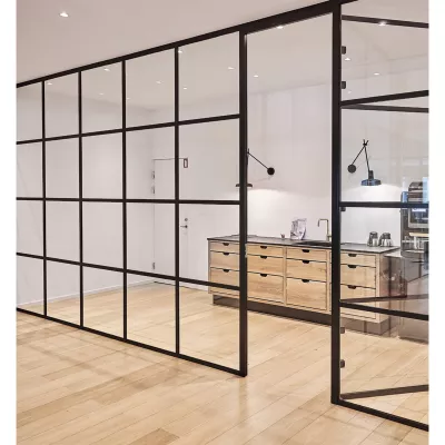 Bild: TIXIT mit neuer Ganzglaswand auf der LogiMAT 2024