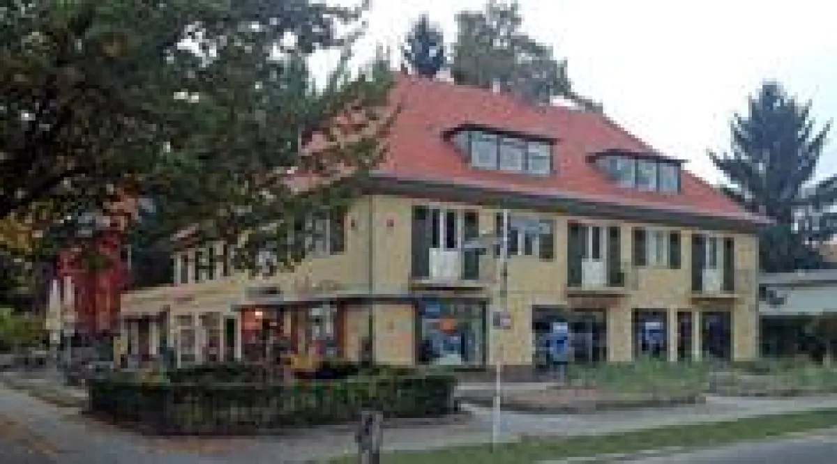 Das Wohn-/Geschäftshaus 