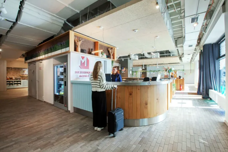 SIHOT und Oaky by Plusgrade steigern Upselling-Umsätze bei MEININGER Hotels um 175 % durch 2-Wege-Integration Bild: SIHOT und Oaky by Plusgrade steigern Upselling-Umsätze bei MEININGER Hotels um 175 % durch 2-Wege-Integration