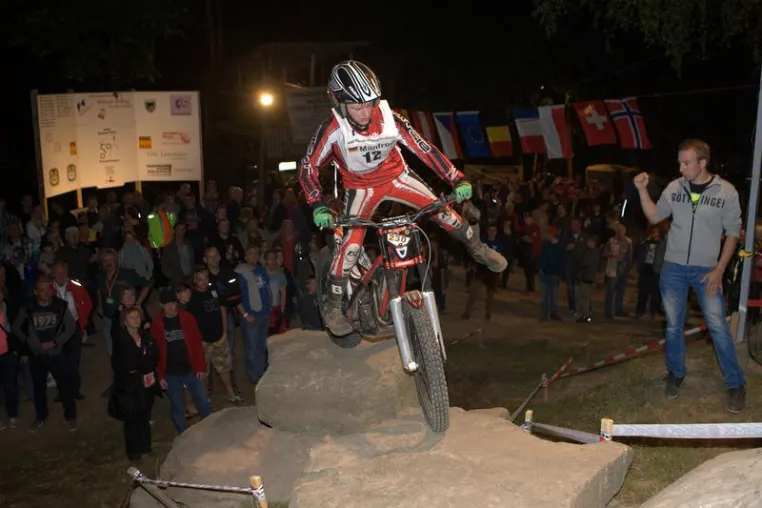 Ein Fest für den Trialsport: ADAC Nacht-Trial in Uslar-Fürstenhagen vor Rekordkulisse Bild: Ein Fest für den Trialsport: ADAC Nacht-Trial in Uslar-Fürstenhagen vor Rekordkulisse