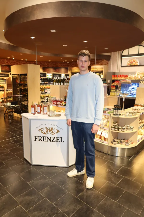 Johannes Frenzel bei EDEKA Billstein (© Johannes Frenzel)