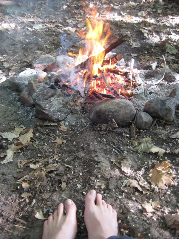 Am Lagerfeuer