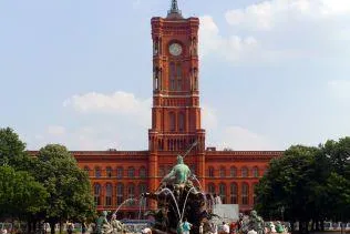 Diskussion über den 'Berliner Mehrwert' am 21.07. Bild: Diskussion über den 'Berliner Mehrwert' am 21.07.