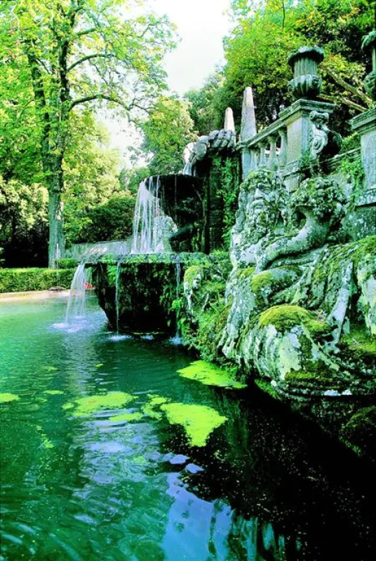 Der Garten der Villa Lante mit seinen Wasserspielen zählt zu den schönsten Renaissancegärten Italiens (© De Agostini Picture Library)