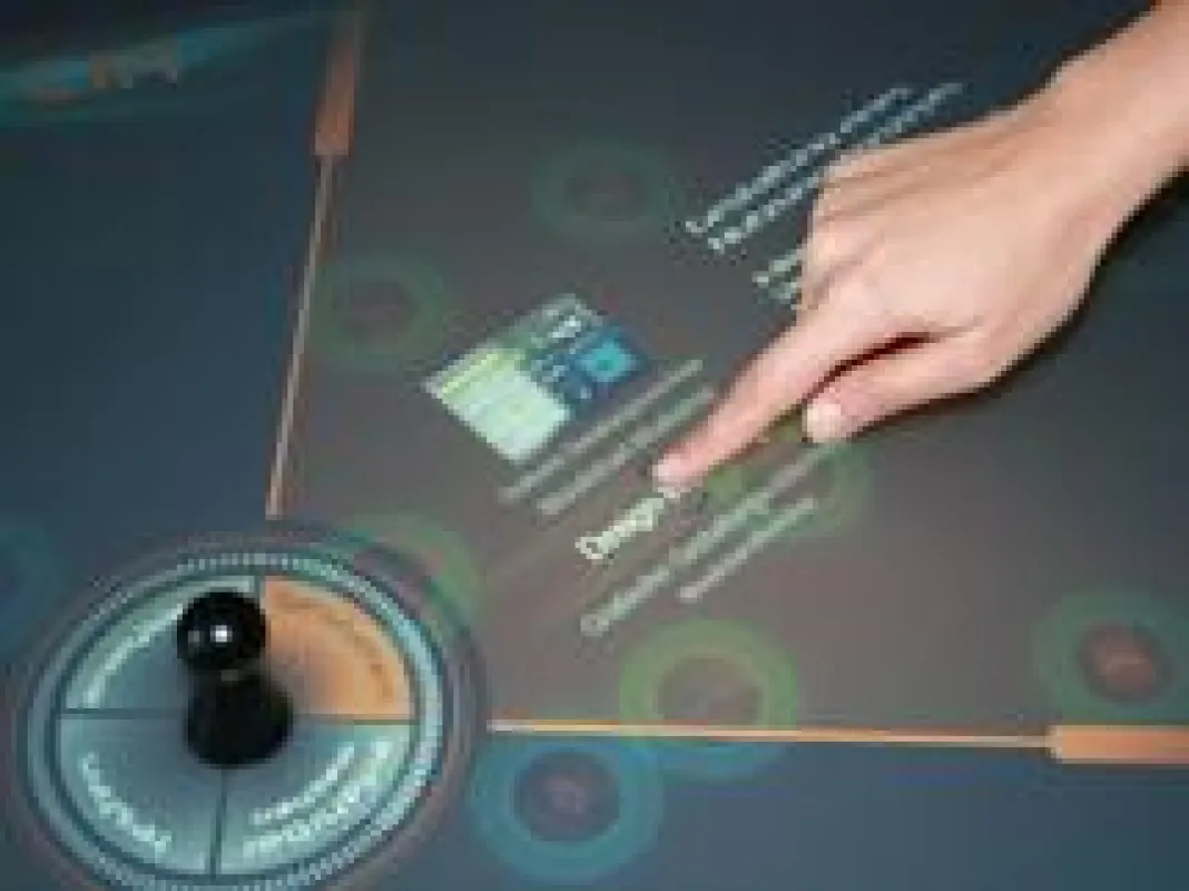 Gemeinsam mit der Hochschule der Medien untersuchte die User Interface Design GmbH (UID), wie Nutzer mit den Interaktionen des Surface-Tischs umgehen.