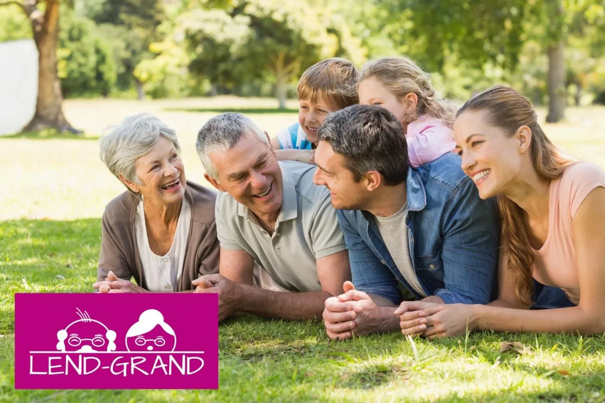 Copyright by Lend-Grand