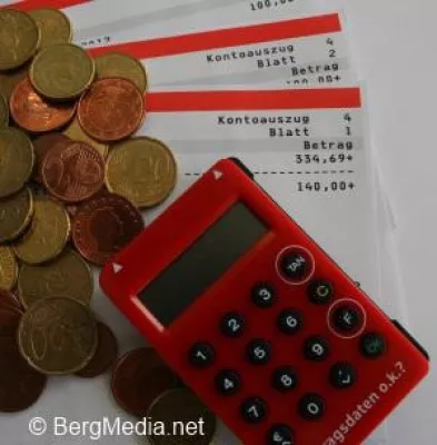 Bild: In den Dispo gerutscht. Den Weg raus aus den Schulden zeigt die Internetseite dispozinsen.org