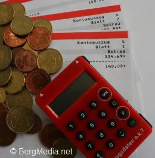 Bild: In den Dispo gerutscht. Den Weg raus aus den Schulden zeigt die Internetseite dispozinsen.org