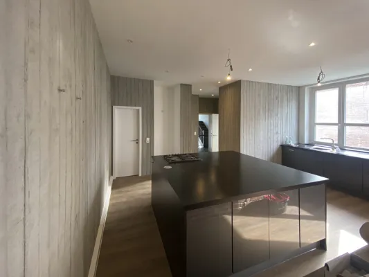 Bild: WAZ berichtet über den Wand-und Deckenspezialist StoneslikeStones. 