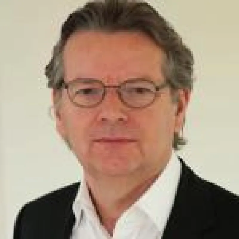 Dr. Peter Hermann