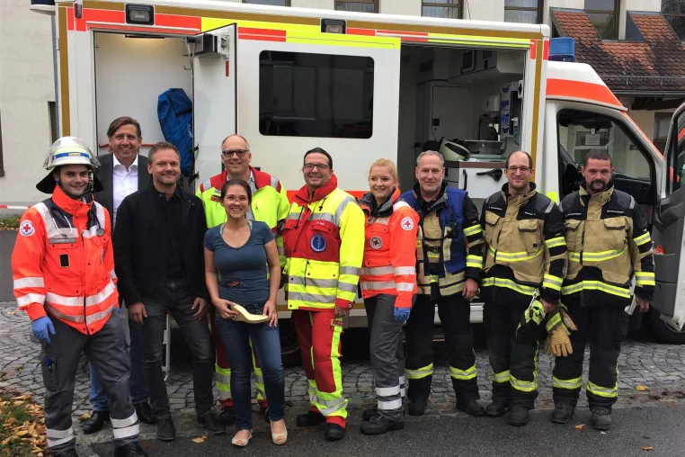 Bild: Notärzte und Rettungsdienstler der Asklepios Klinik im Städtedreieck gemeinsam im „Trainingscamp“
