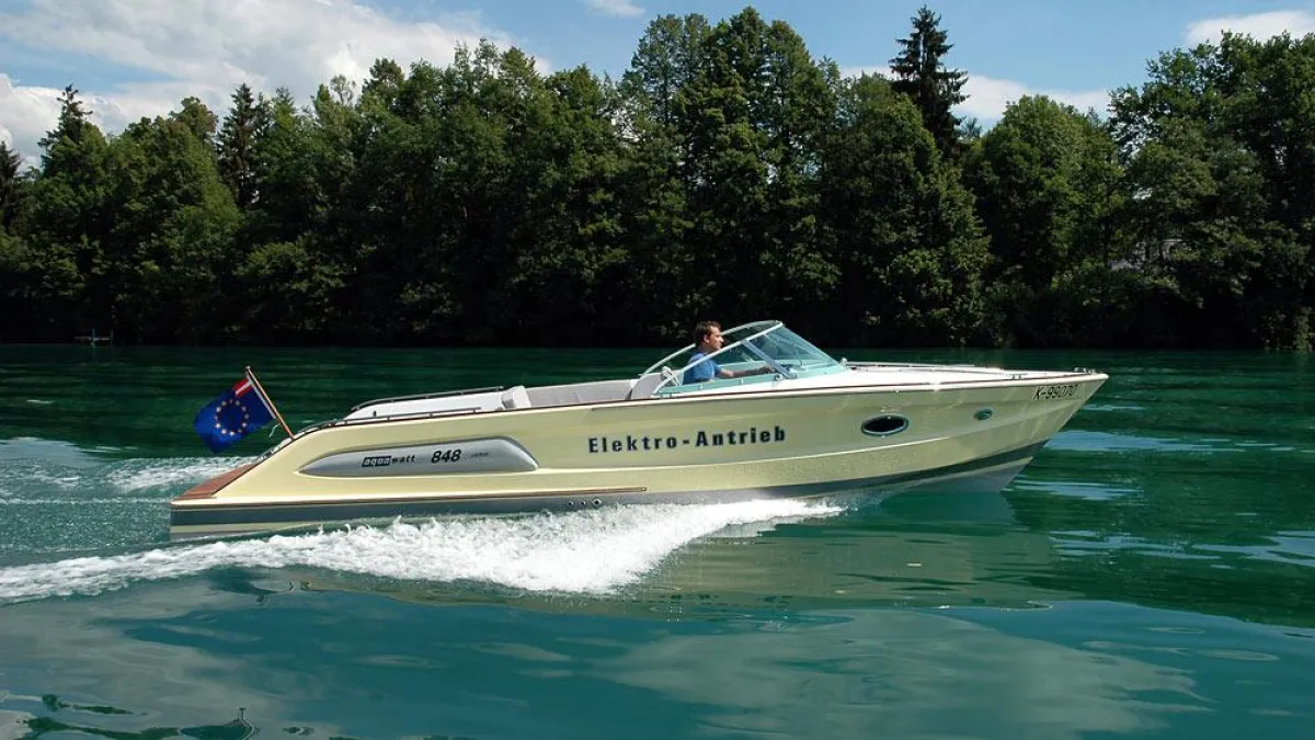 Elektroyacht 848 twin carbon