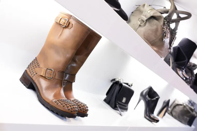 Bild: Stylische und qualitativ hochwertige Damenschuhe Gr 43 bei schuhplus