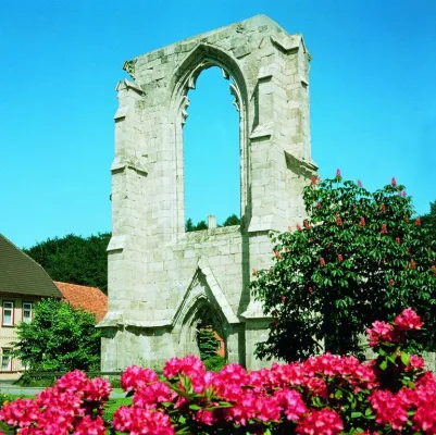 Bild: Von Dichterinnen, Scheintoten und aufmüpfigen Äbtissinnen - Stift Gandersheim als Bühne der Weltgeschichte