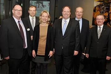 Bild: Staatsminister bei der Bundeskanzlerin besucht SRH Hochschule Hamm
