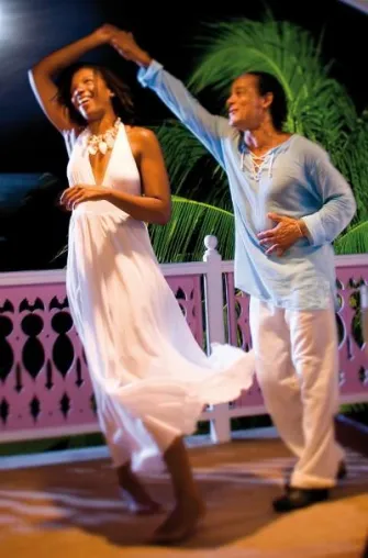 Bild: Karibik caliente: Lebenslust auf Tanzreisen entdecken - Salsa, Merengue und Co. vermitteln Karibik-Feeling pur