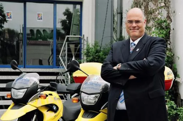 All Service Sicherheitsdienste feiert 20-jähriges Firmenjubiläum vom Gesellschafter Peter Haller Bild: All Service Sicherheitsdienste feiert 20-jähriges Firmenjubiläum vom Gesellschafter Peter Haller