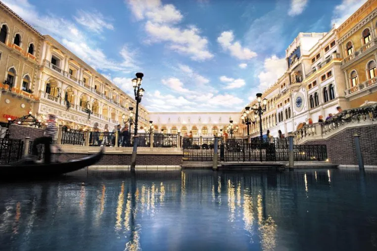 Besucheransturm auf größten Hotelkomplex in Asien - Das Venetian in Macau ist Publikumsmagnet Nr. 1 Bild: Besucheransturm auf größten Hotelkomplex in Asien - Das Venetian in Macau ist Publikumsmagnet Nr. 1
