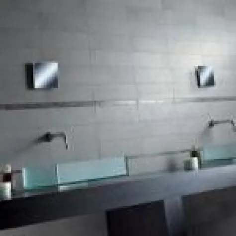 Bild: Das Industriekultur-Bad: Exklusive Akzente durch Beton-Badmöbel und Beton-Fliesen