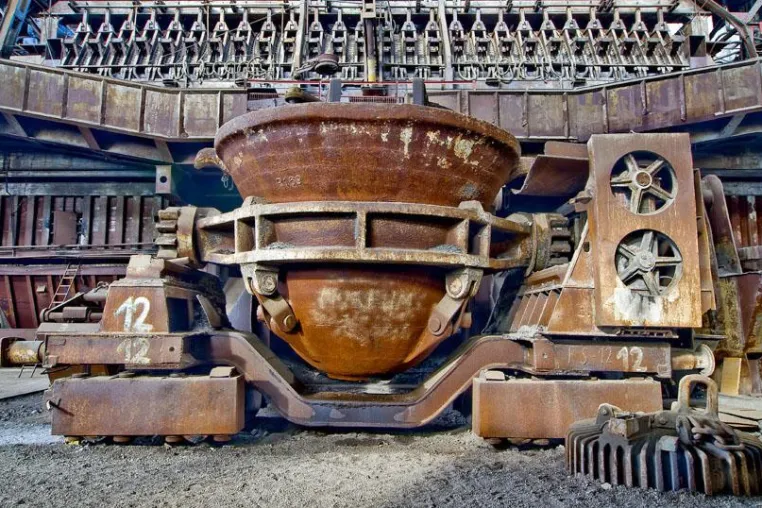 Fotoworkshop „Industriefotografie zwischen Schmelzofen und Werkstätten“ im Industriemuseum Brandenburg Bild: Fotoworkshop „Industriefotografie zwischen Schmelzofen und Werkstätten“ im Industriemuseum Brandenburg