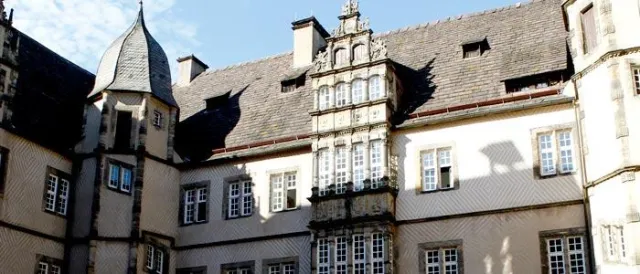 Bild: Schulinformationstag und Weihnachtsmarkt im Internat Schloss Varenholz am 04.12.11