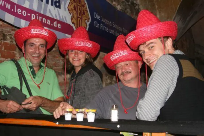 Bild: Der Leo-Club Pirna heizte zur Hofnacht ein