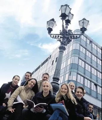 Bild: Tag der offenen Tür der International Business School Berlin