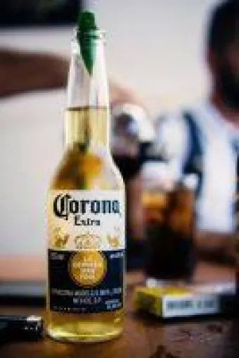 Corona (Bier) Cocktail Rezepte - Einfach zuhause zubereiten Bild: Corona (Bier) Cocktail Rezepte - Einfach zuhause zubereiten