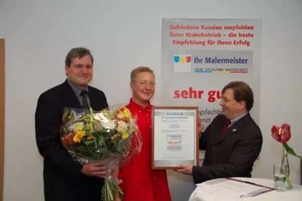 Bild: Brandenburger Malermeister von Kunden ausgezeichnet