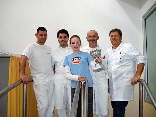 Bebe läuft in London auf Federn Bild: Bebe läuft in London auf Federn