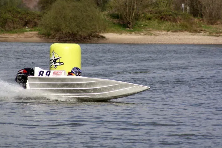 Bild: Rennbootschule des Deutschen Motoryachtverbandes