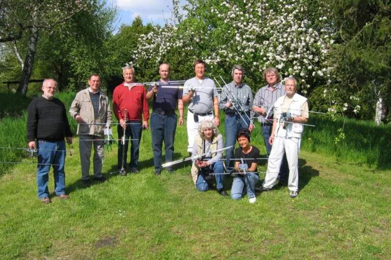 Funkamateure verstärken Peilerteam Bild: Funkamateure verstärken Peilerteam