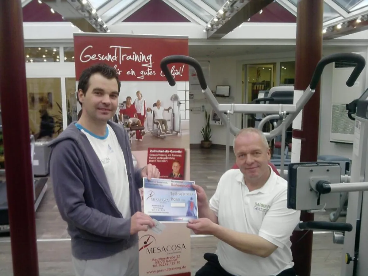 Herr Torsten Erbe (Dipl. Sportwissenschaftler, MESACOSA) und Herr Michael Dengel (Barmer GEK)